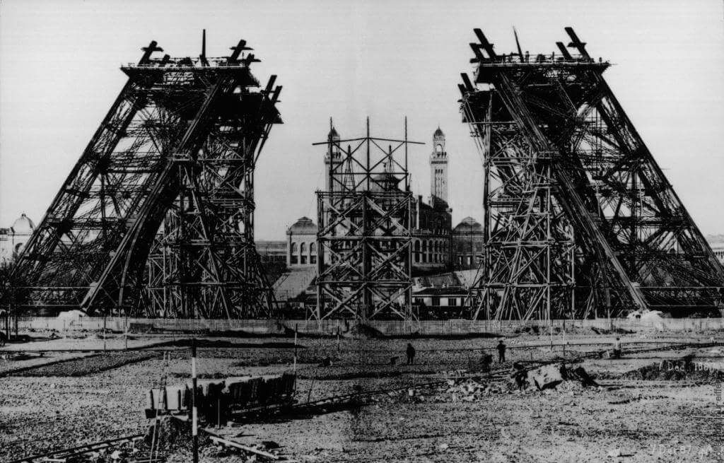 Eiffel Tower construction